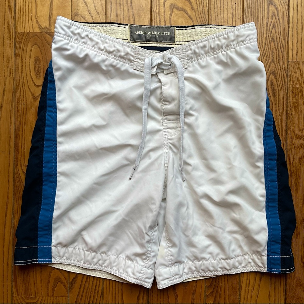 Vintage Abercrombie A&F Mens 34 white navy Boardshorts